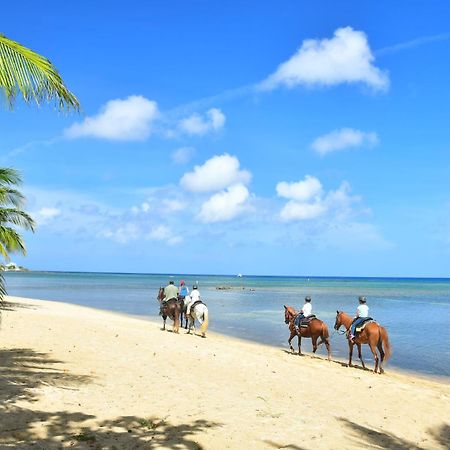Anthony'S Key Resort Сэнди-Бей Экстерьер фото
