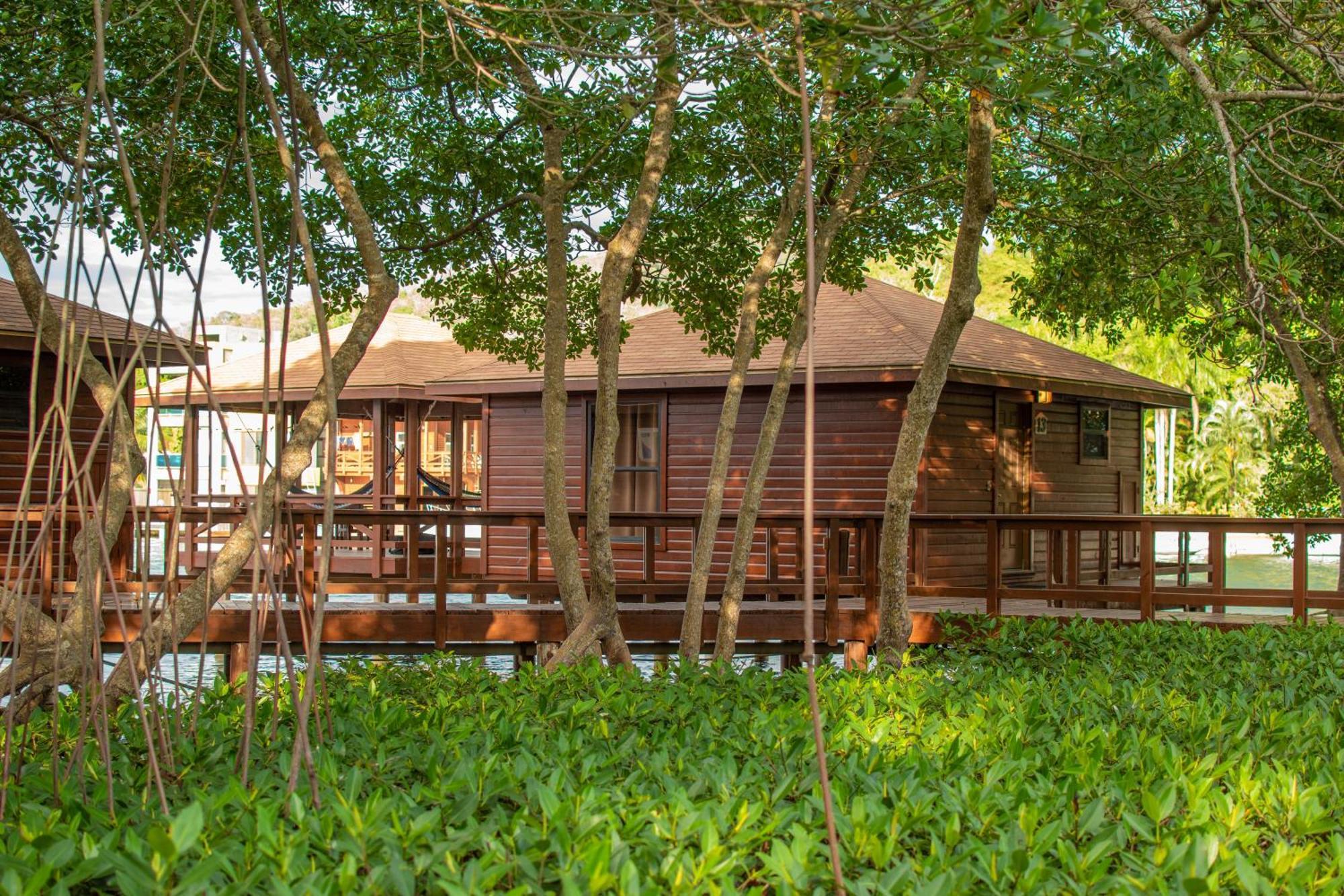 Anthony'S Key Resort Сэнди-Бей Экстерьер фото